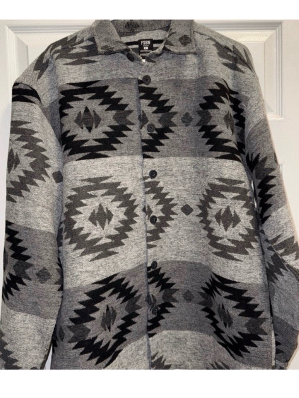 Gray Patterned Button-Front Utility Shirt-Jacket - Picture 4 of 4